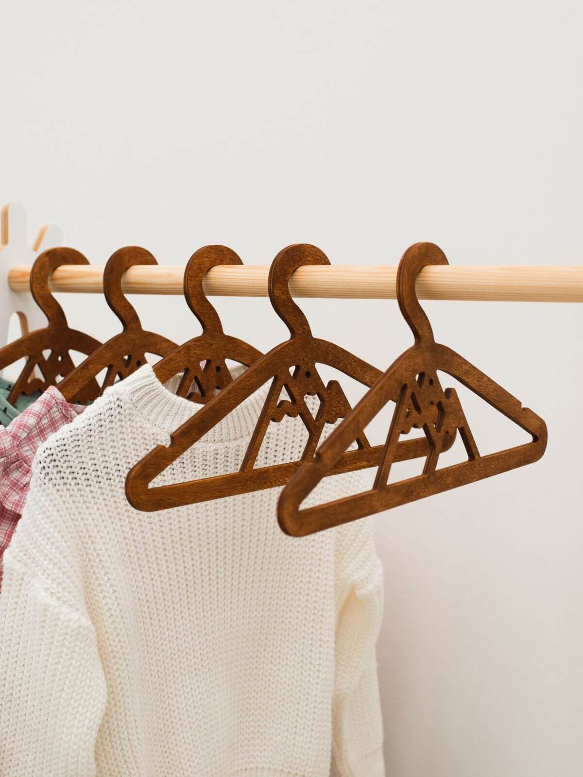 Pack of 5 Wooden Baby Hangers (USA ONLY)
