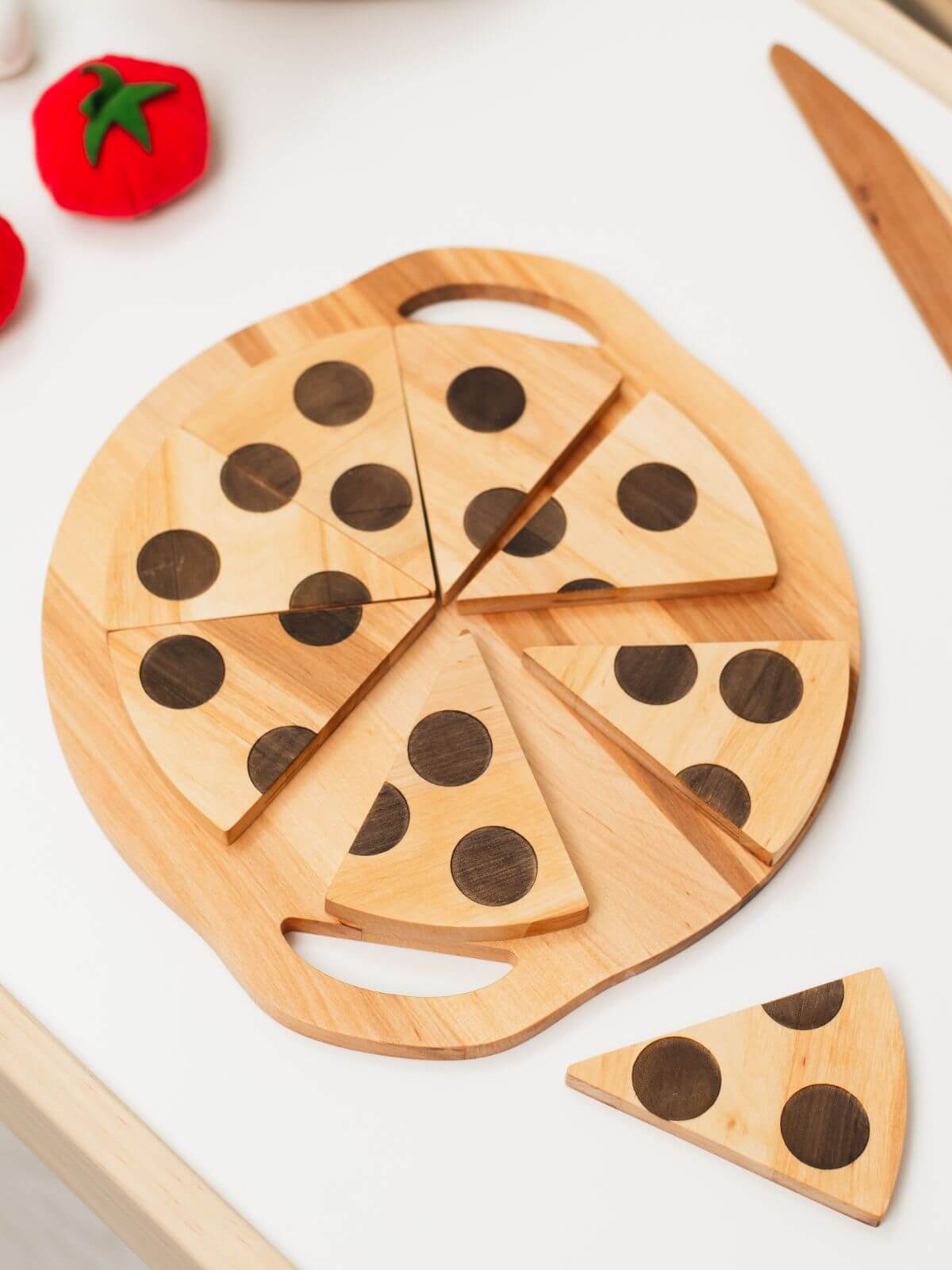 toy wooden pizza set