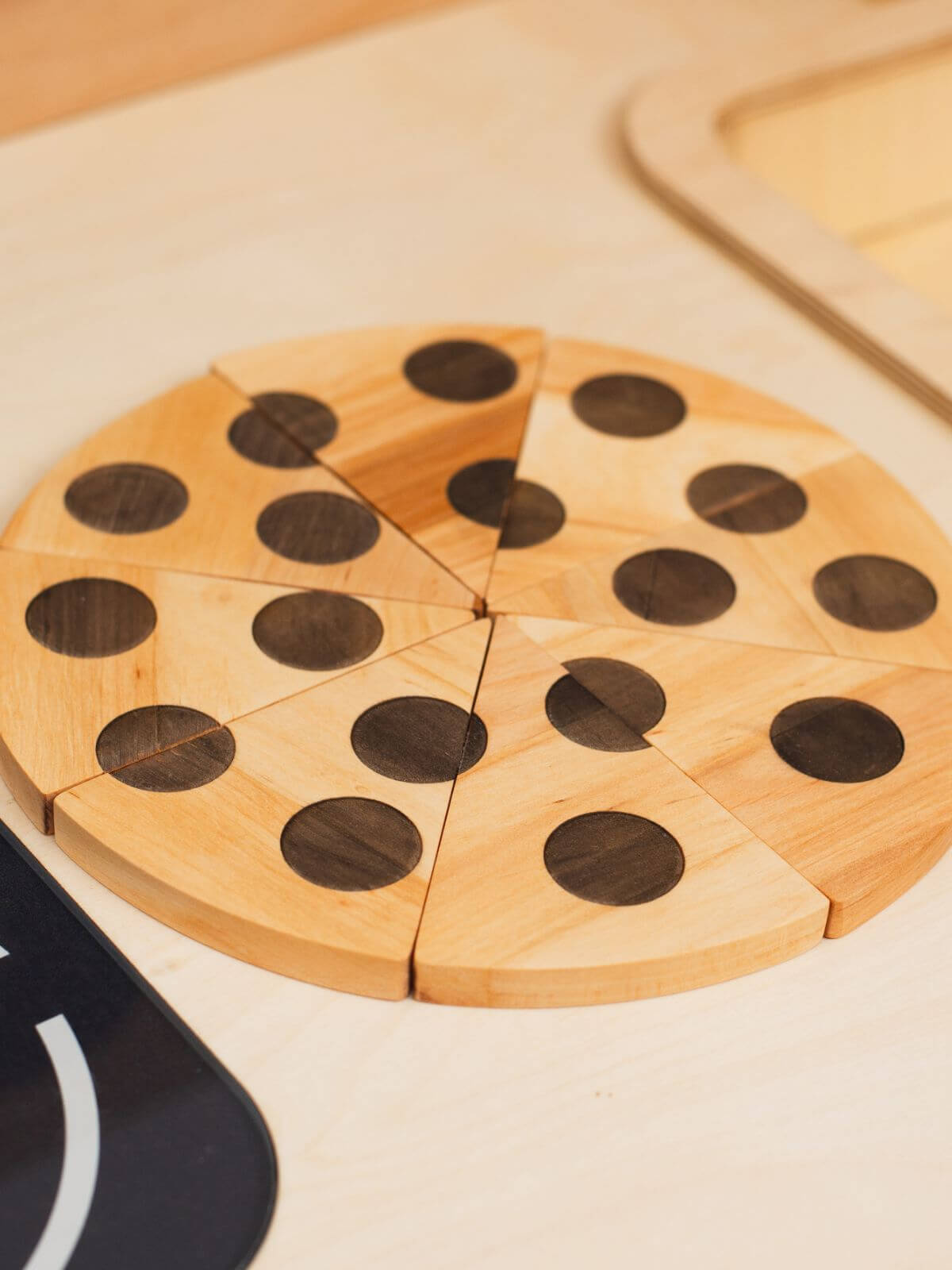 wooden pizza toy for children