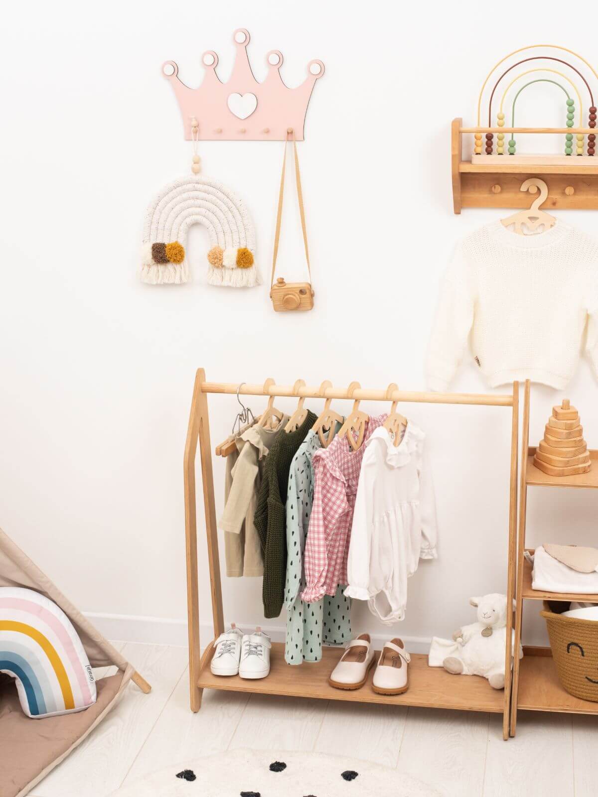 princess crown wall decor