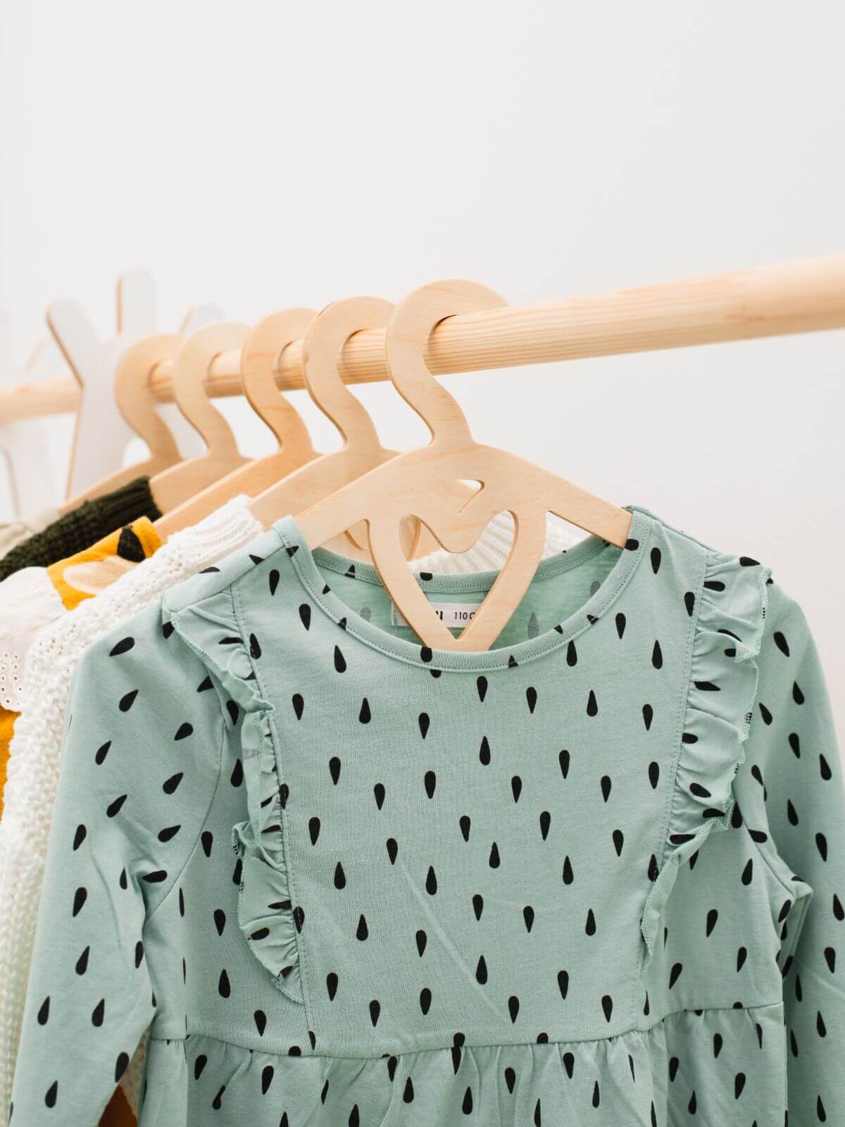 wooden hangers for clothes
